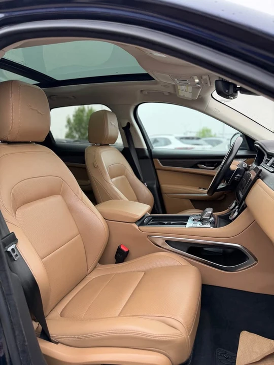 2021 Jaguar F-Pace - Image 8 of 14
