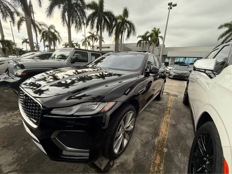 2021 Jaguar F-Pace - Image 3 of 5