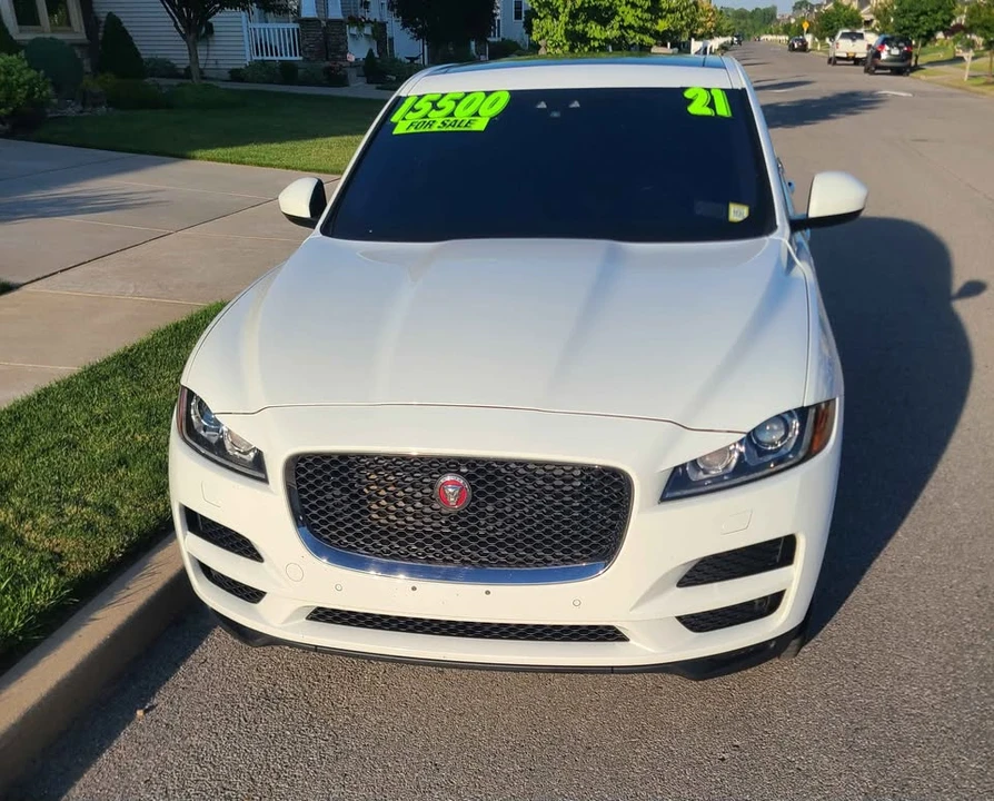 2021 Jaguar F-Pace - Image 4 of 12