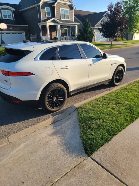 2021 Jaguar F-Pace - Image 6 of 12