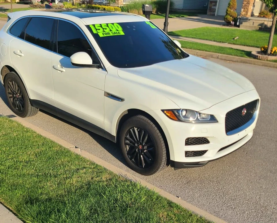2021 Jaguar F-Pace - Image 5 of 12
