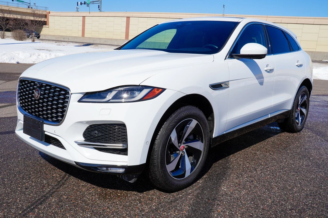2021 Jaguar F-Pace - Image 8 of 21