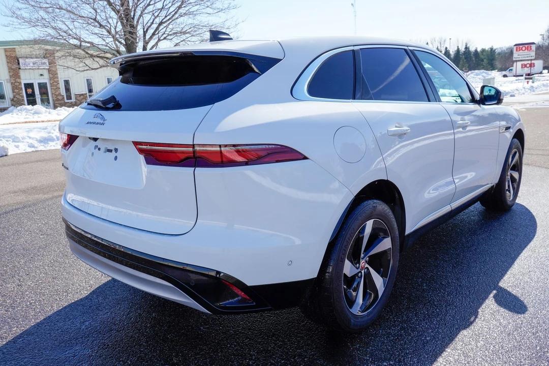 2021 Jaguar F-Pace - Image 3 of 21