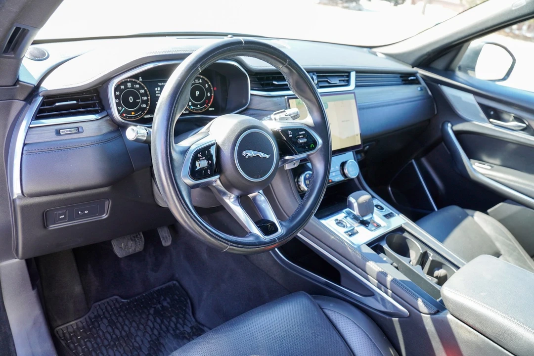 2021 Jaguar F-Pace - Image 11 of 21