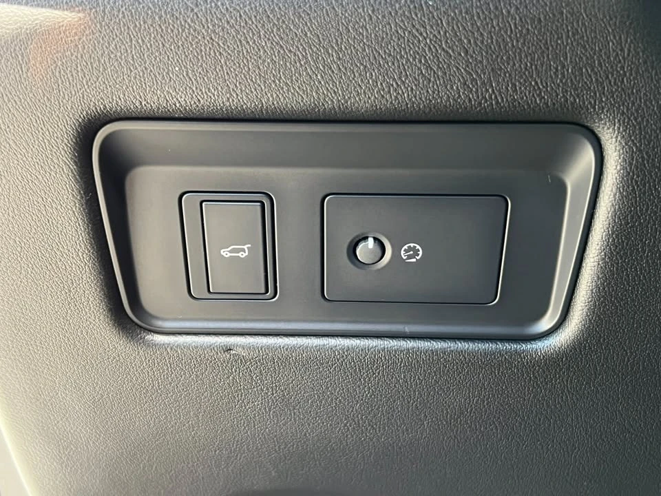 2021 Jaguar F-Pace - Image 18 of 20