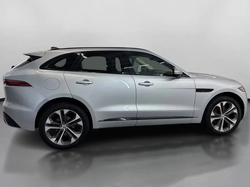 2021 Jaguar F-Pace - Image 11 of 20