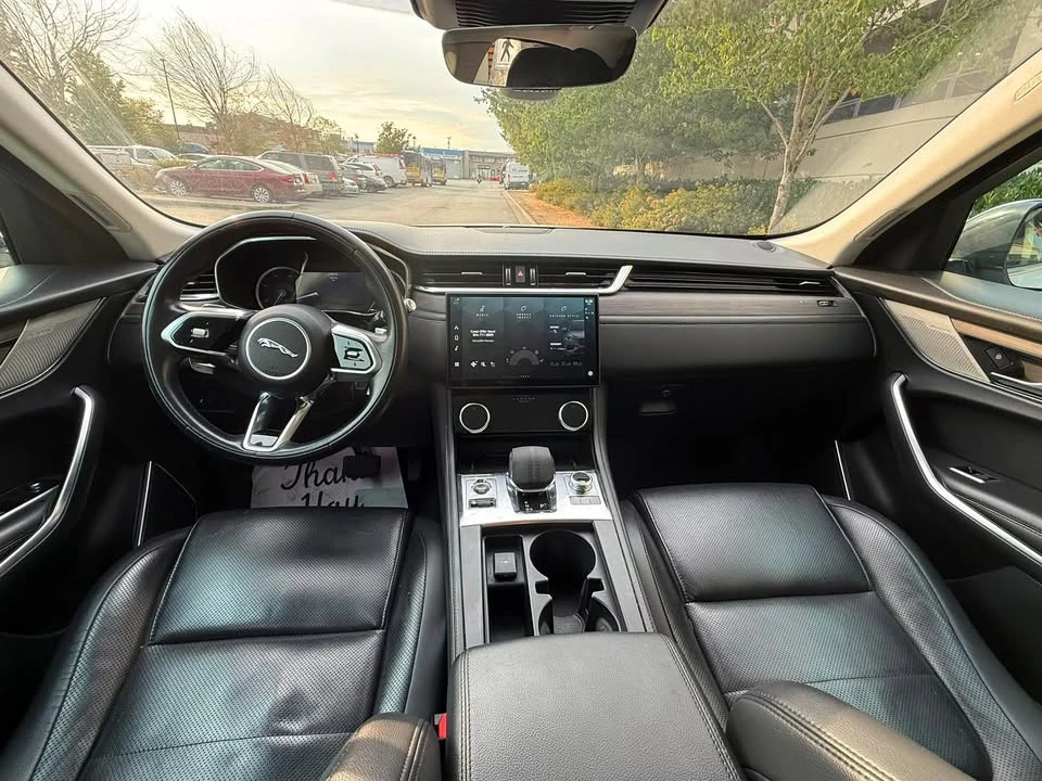 2021 Jaguar F-Pace - Image 8 of 10