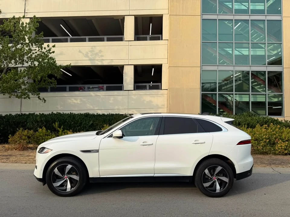 2021 Jaguar F-Pace - Image 3 of 10