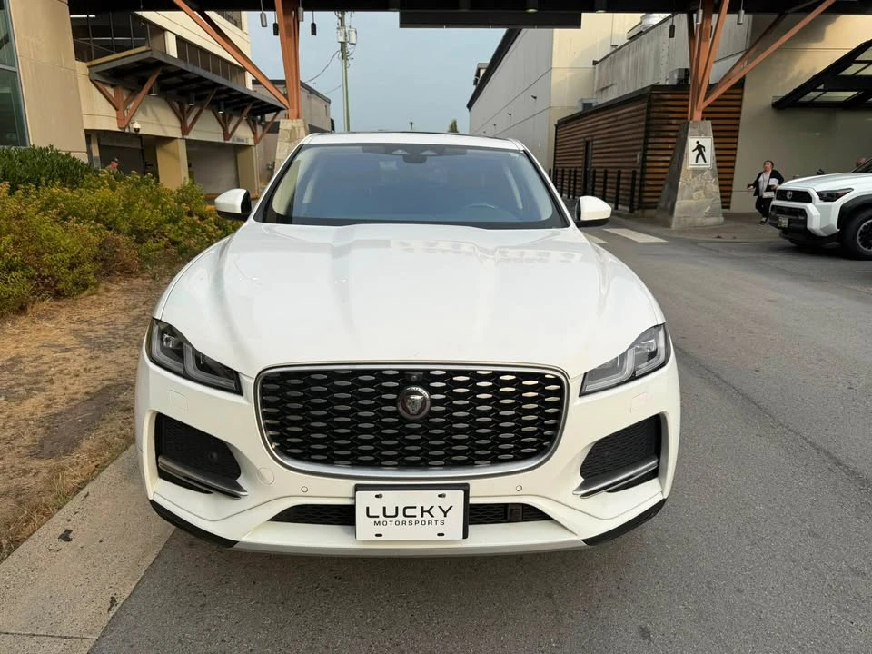 2021 Jaguar F-Pace - Image 2 of 10