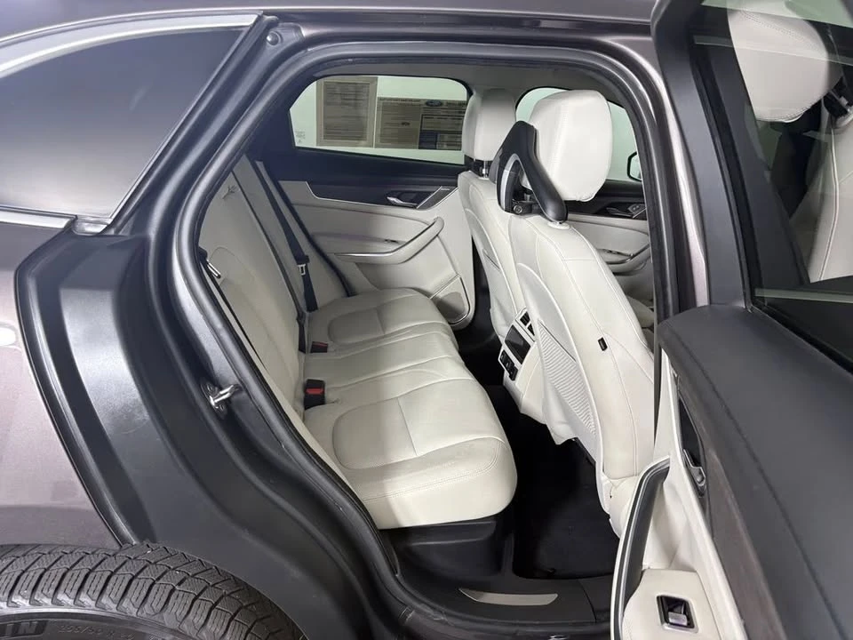 2021 Jaguar F-Pace - Image 16 of 18