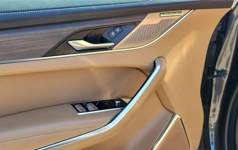 2021 Jaguar F-Pace - Image 18 of 20