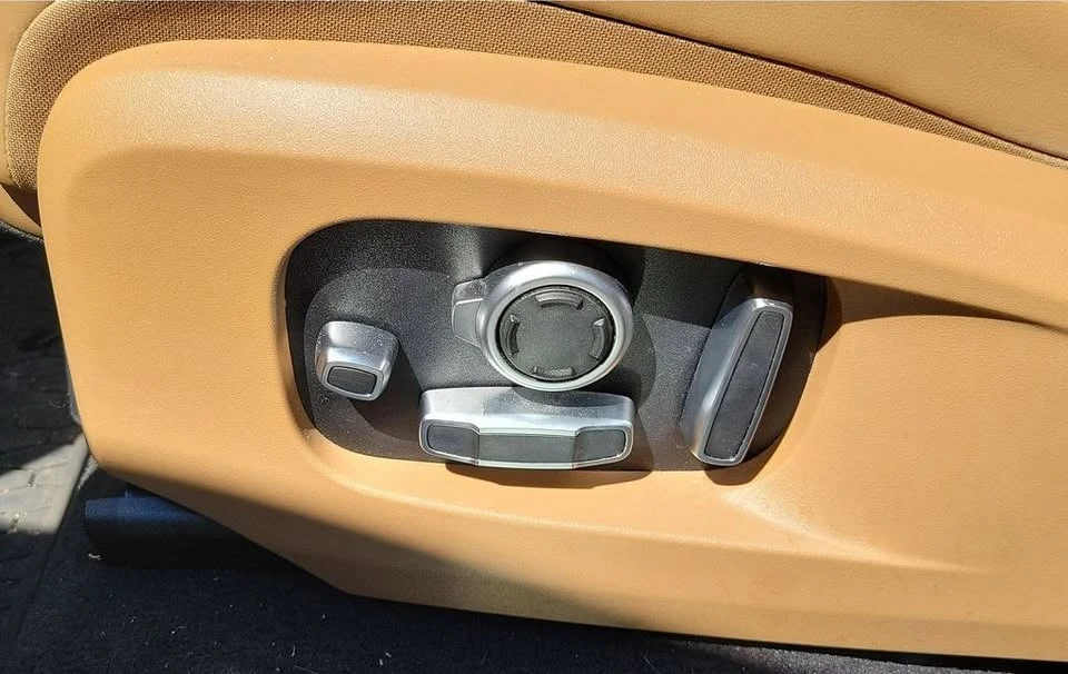 2021 Jaguar F-Pace - Image 19 of 20