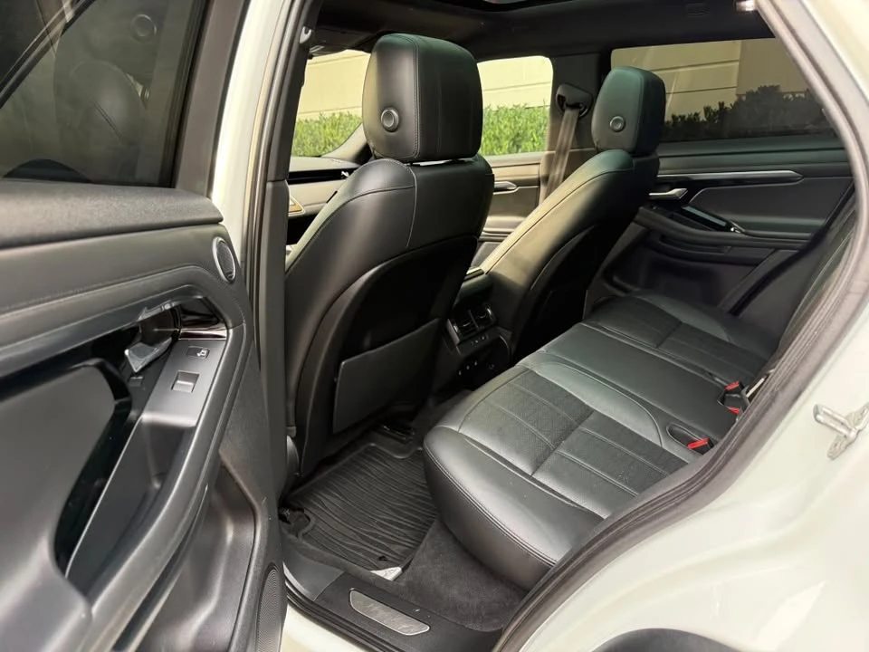 2021 Jaguar F-Pace - Image 10 of 10