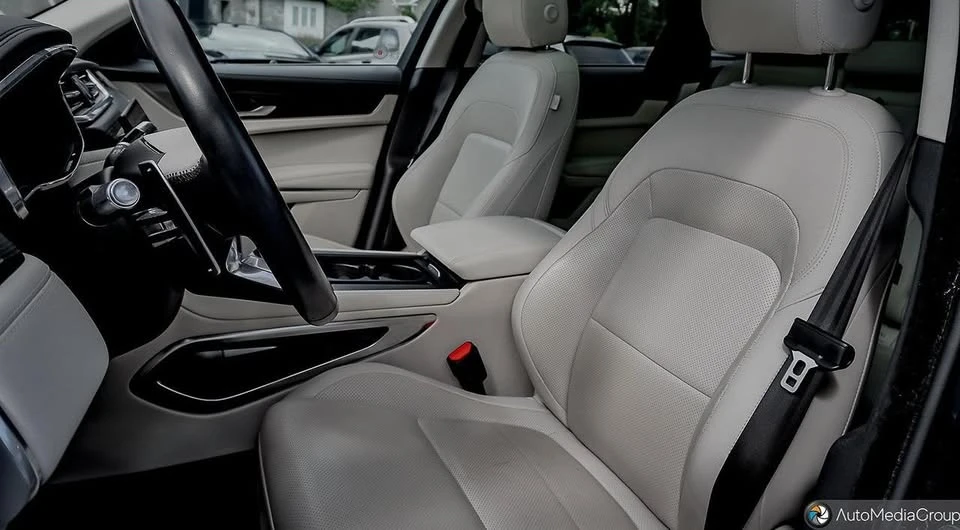2021 Jaguar F-Pace - Image 7 of 9