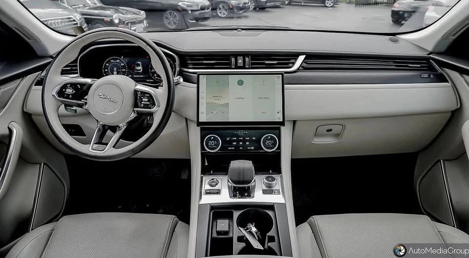 2021 Jaguar F-Pace - Image 5 of 9