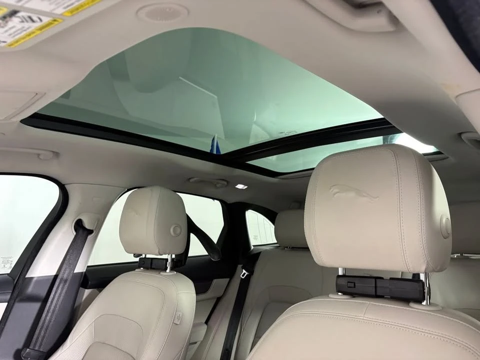 2021 Jaguar F-Pace - Image 10 of 18