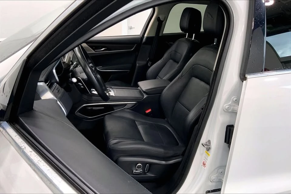 2021 Jaguar F-Pace - Image 8 of 20