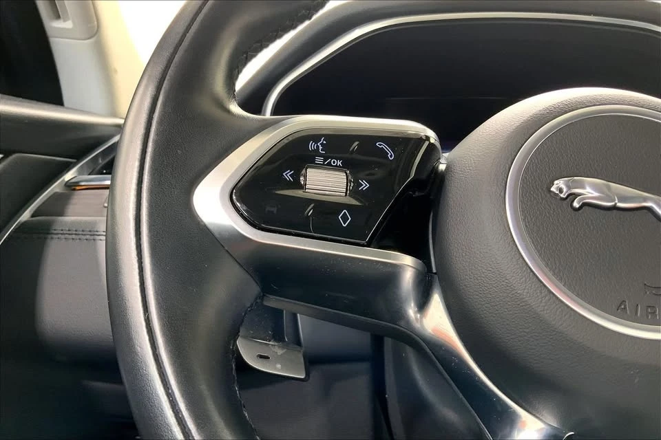 2021 Jaguar F-Pace - Image 15 of 20