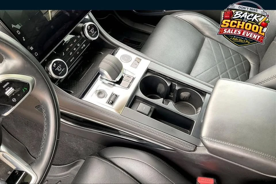 2021 Jaguar F-Pace - Image 17 of 20