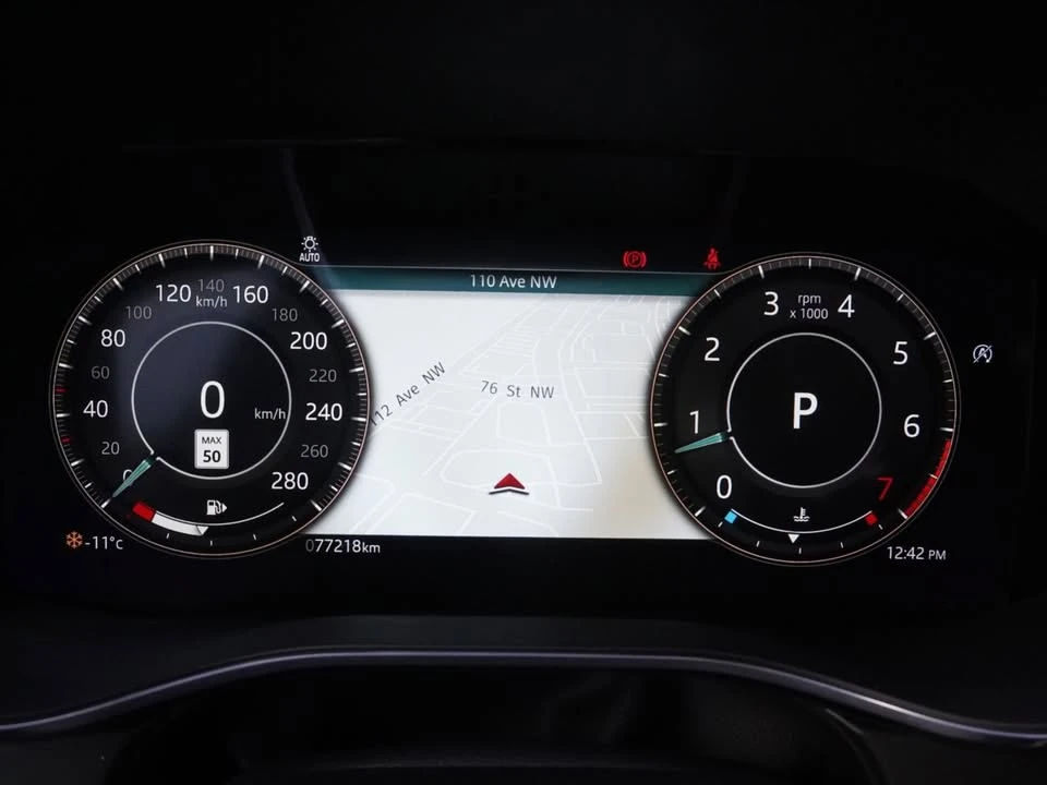 2021 Jaguar F-Pace - Image 9 of 16