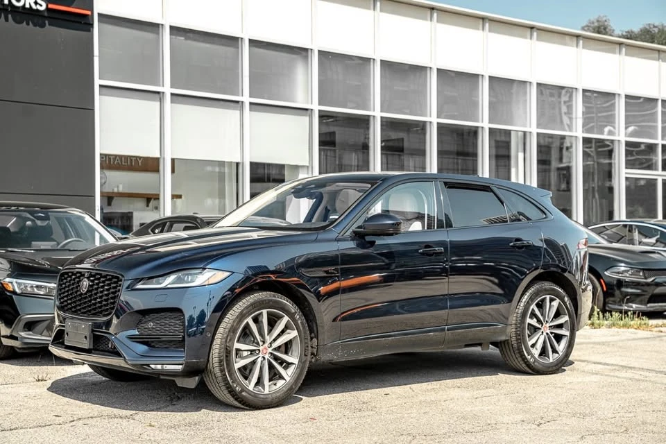 2021 Jaguar F-Pace - Image 4 of 15