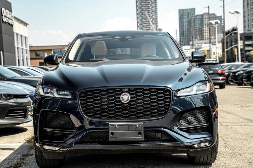 2021 Jaguar F-Pace - Image 5 of 15