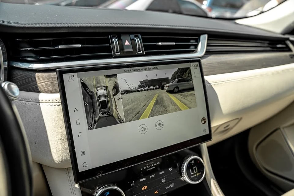2021 Jaguar F-Pace - Image 12 of 13
