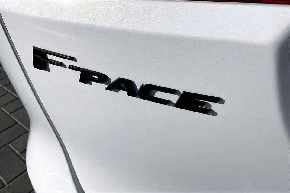 2021 Jaguar F-Pace - Image 6 of 13