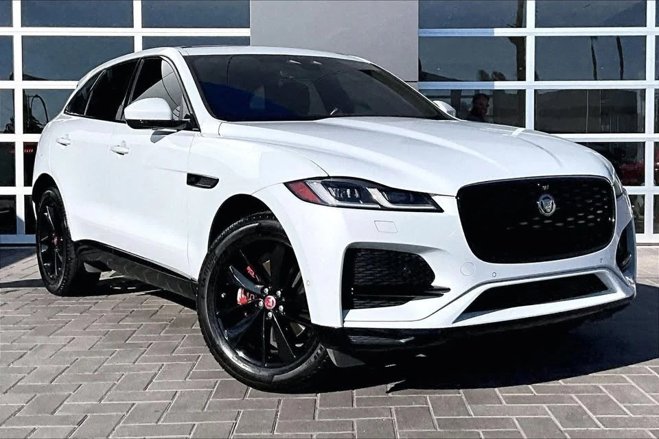 2021 Jaguar F-Pace - Image 2 of 13