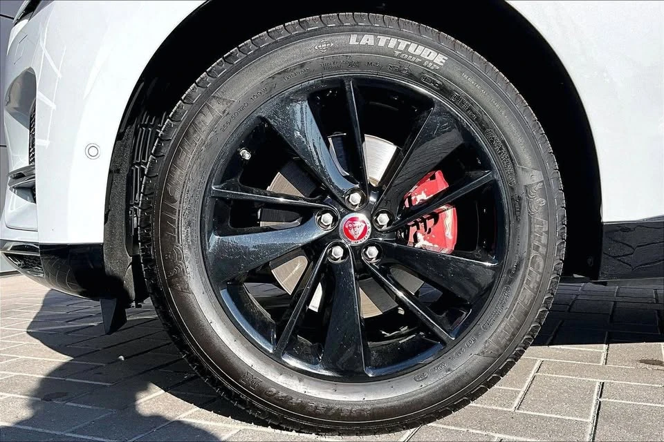 2021 Jaguar F-Pace - Image 7 of 13