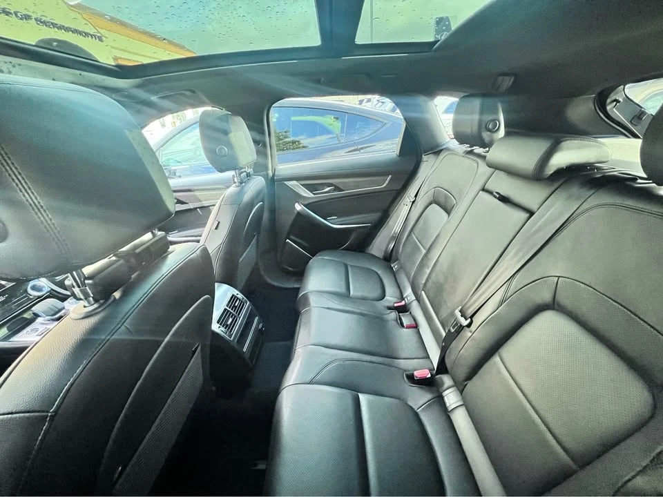 2021 Jaguar F-Pace - Image 4 of 6