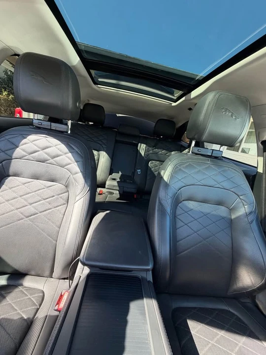2021 Jaguar F-Pace - Image 16 of 19