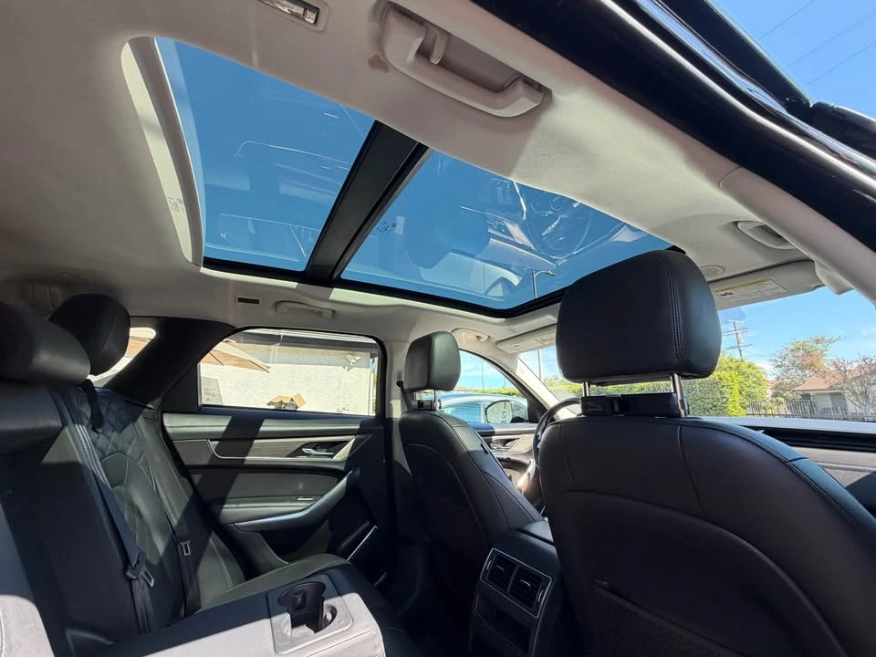 2021 Jaguar F-Pace - Image 15 of 19