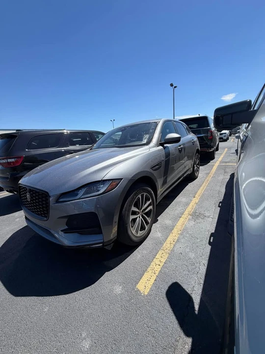 2021 Jaguar F-Pace - Image 2 of 8