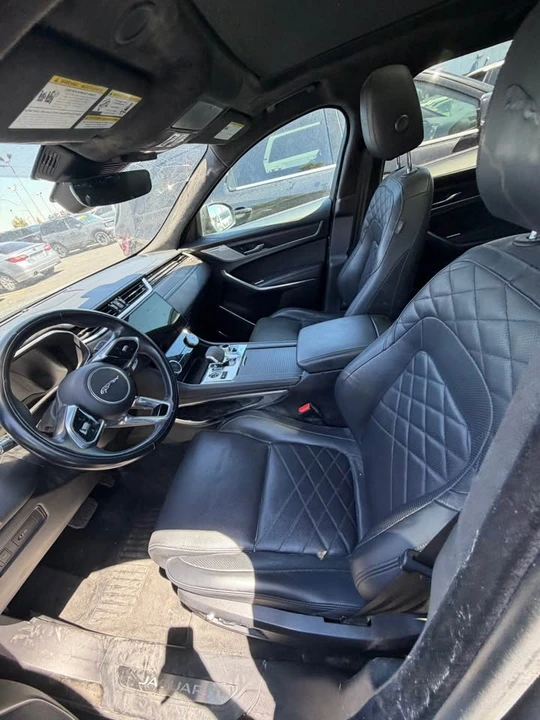 2021 Jaguar F-Pace - Image 7 of 8