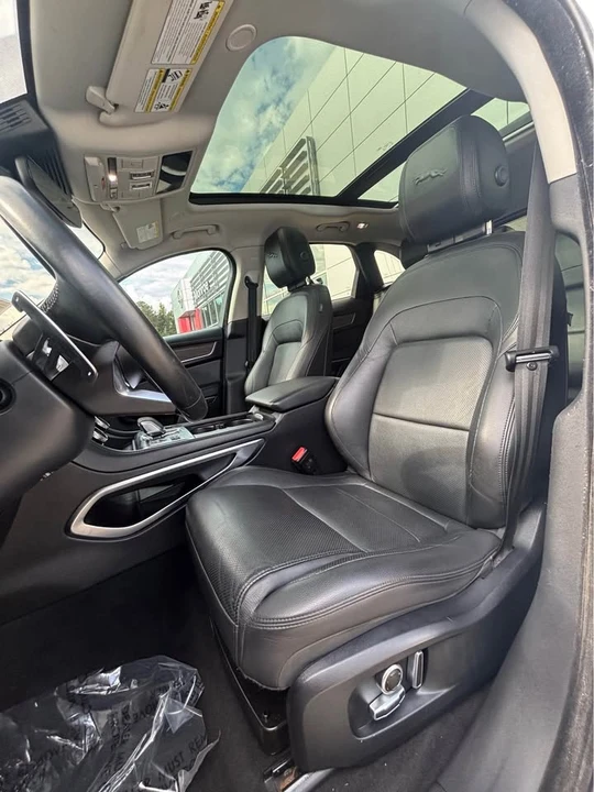 2021 Jaguar F-Pace - Image 12 of 19