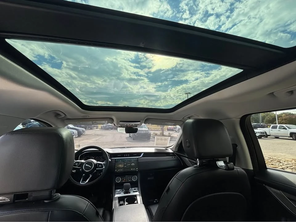 2021 Jaguar F-Pace - Image 10 of 19