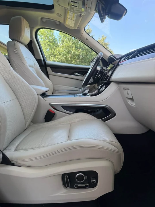 2021 Jaguar F-Pace - Image 12 of 19