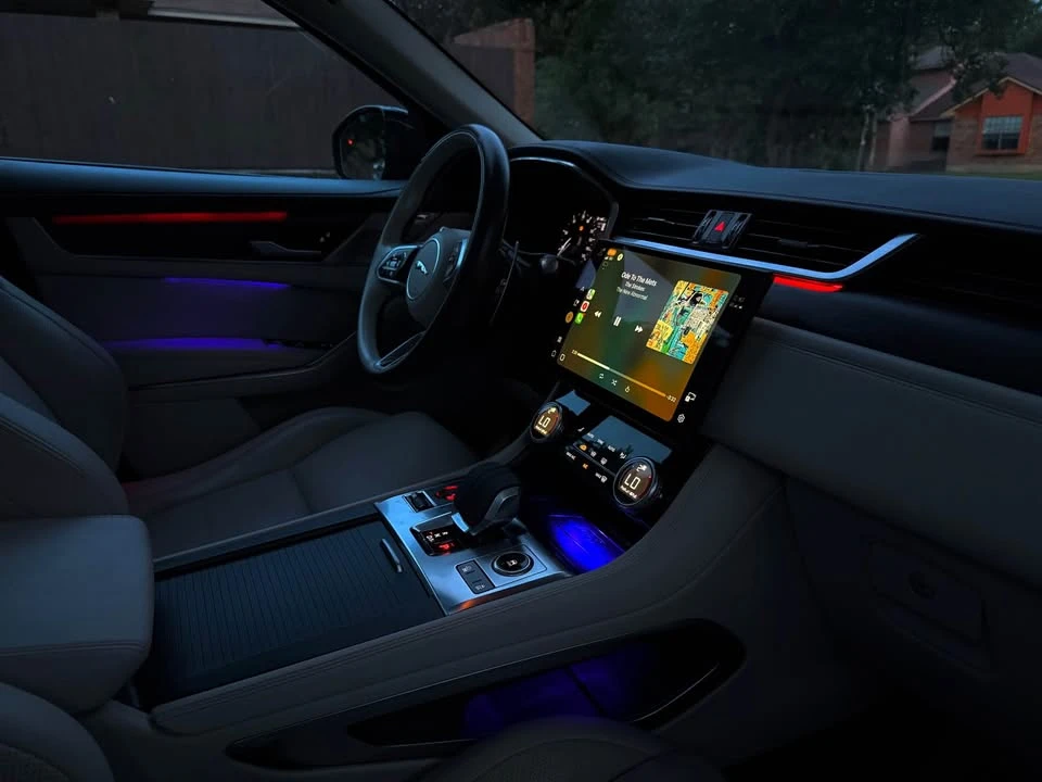 2021 Jaguar F-Pace - Image 8 of 19