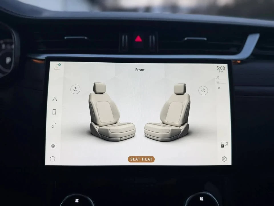 2021 Jaguar F-Pace - Image 15 of 20