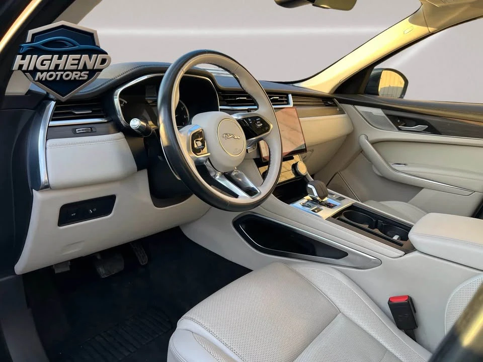 2021 Jaguar F-Pace - Image 7 of 9