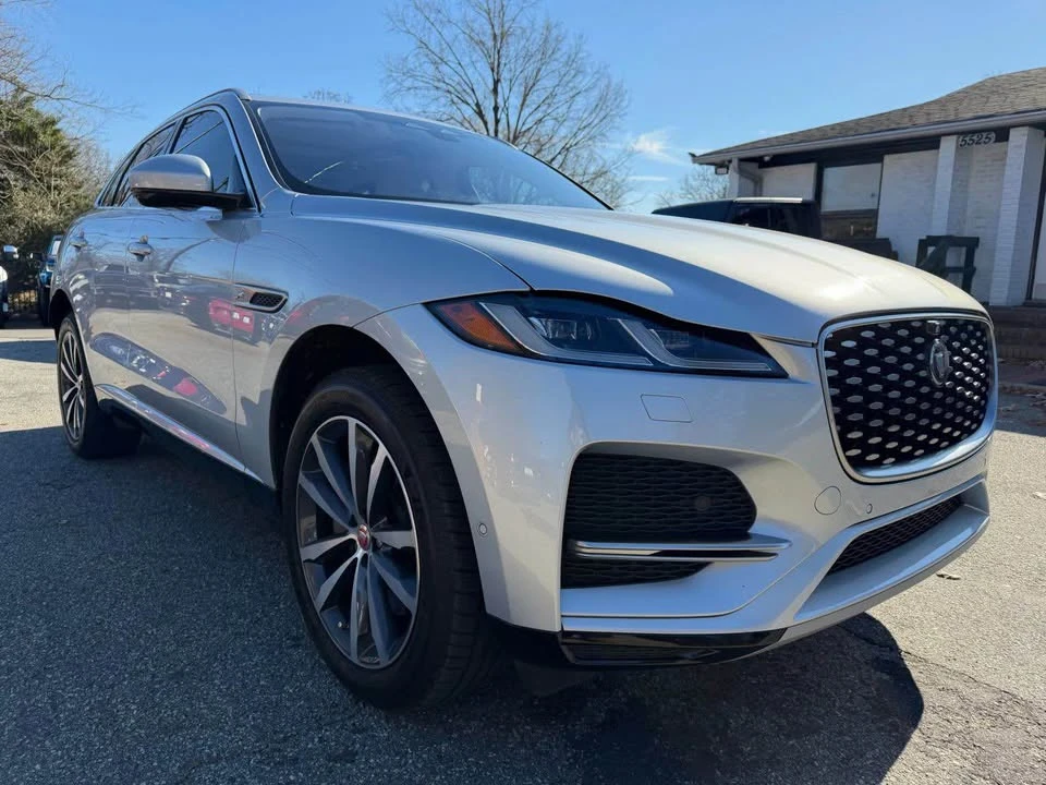 2021 Jaguar F-Pace - Image 4 of 18