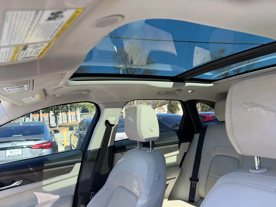 2021 Jaguar F-Pace - Image 16 of 18