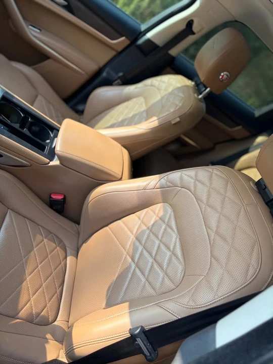 2021 Jaguar F-Pace - Image 7 of 20