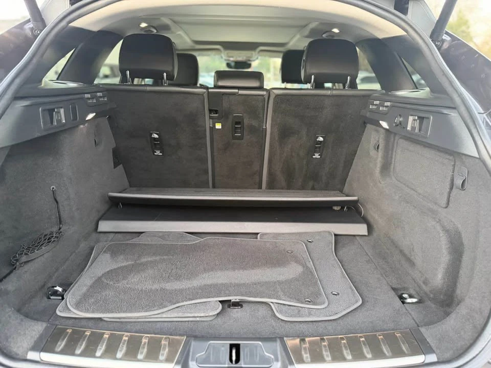 2021 Jaguar F-Pace - Image 8 of 17