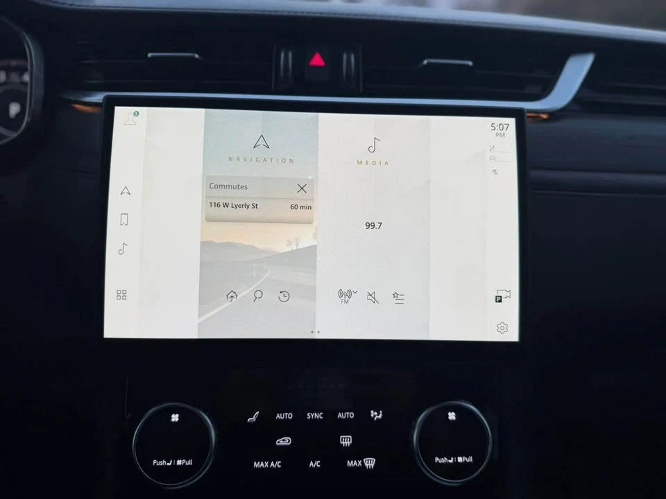 2021 Jaguar F-Pace - Image 12 of 17