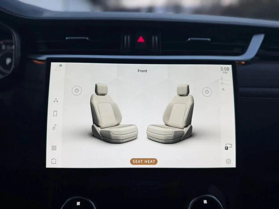 2021 Jaguar F-Pace - Image 14 of 17