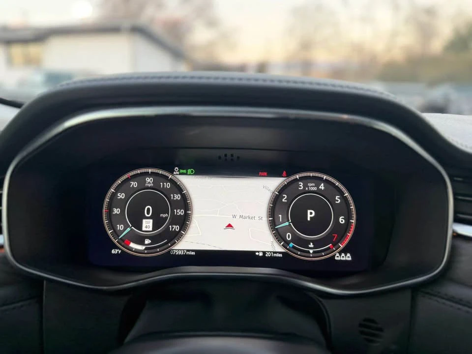 2021 Jaguar F-Pace - Image 11 of 17