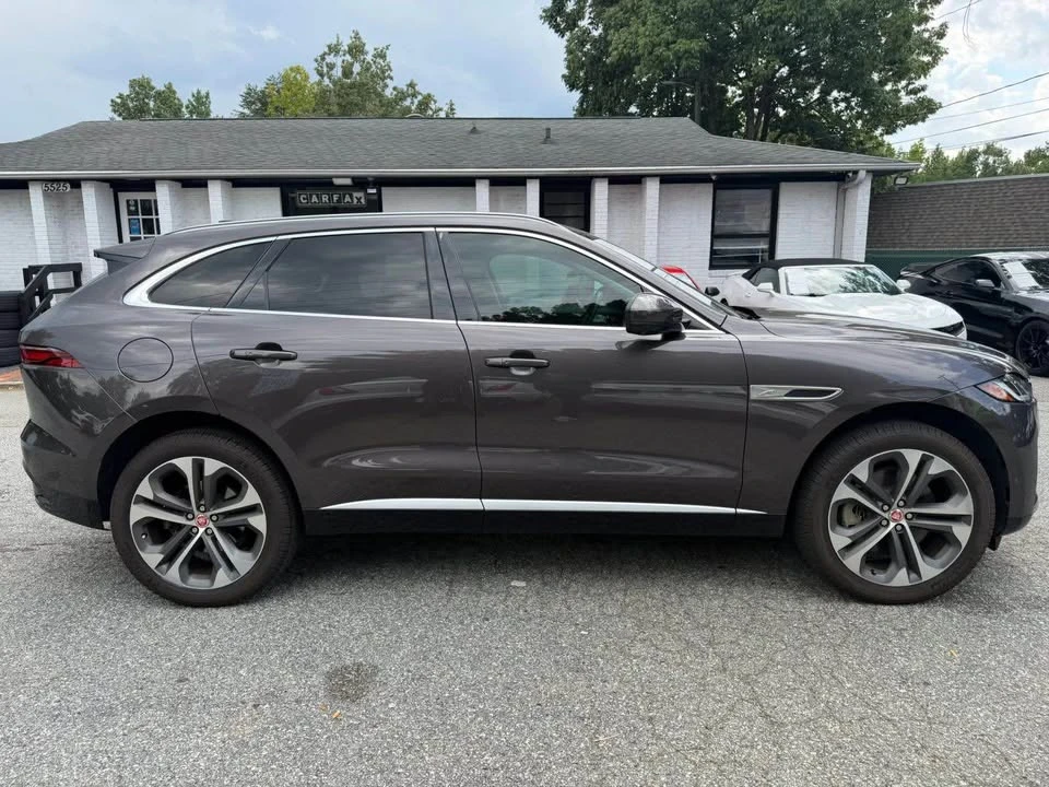 2021 Jaguar F-Pace - Image 4 of 17