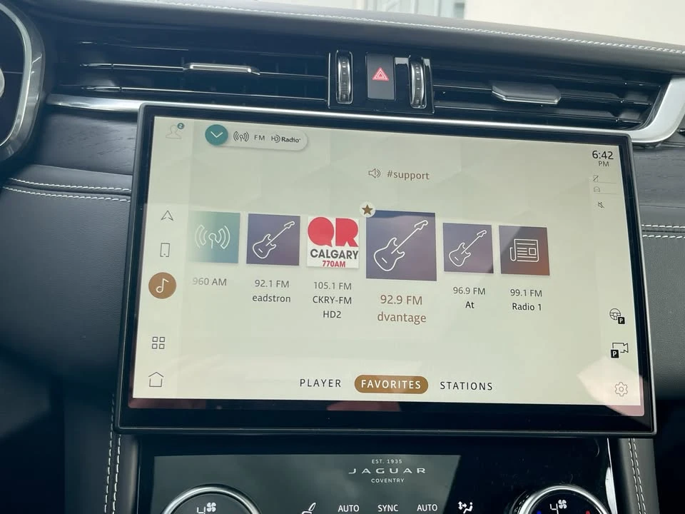 2021 Jaguar F-Pace - Image 8 of 16